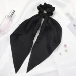 Chouchou foulard élastique en Satin Imprimé Léopard pour cheveux Noire