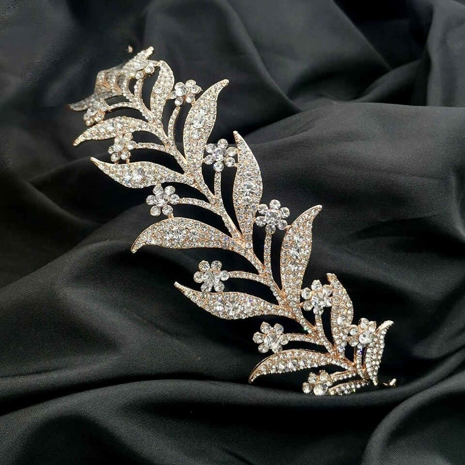 Bijoux pour cheveux de mariée chic  sous la forme de diadèmes en diamant Rose doré